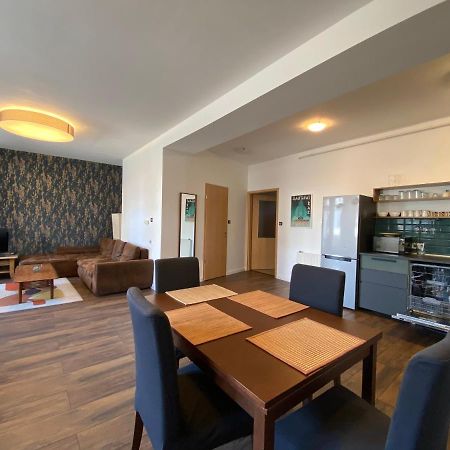 2 Bedroom 107 M2 Loft With Balcony Budapest Esterno foto
