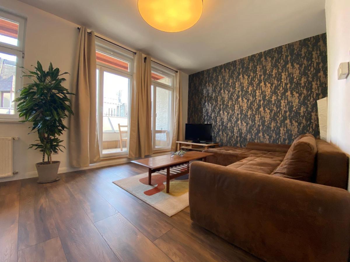 2 Bedroom 107 M2 Loft With Balcony Budapest Esterno foto