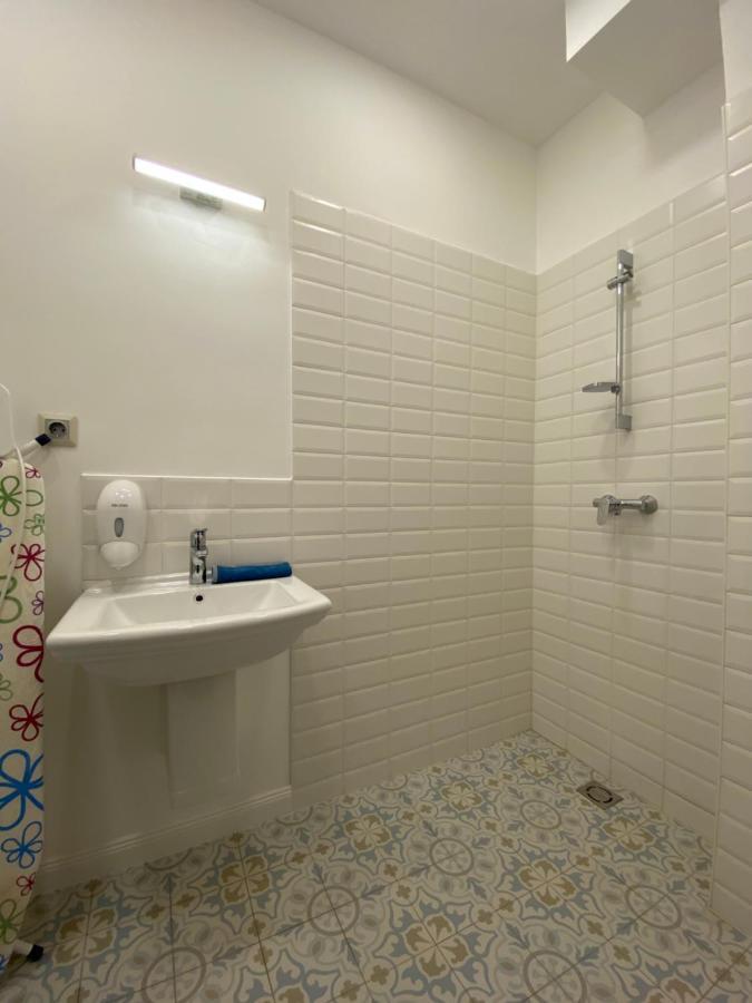 2 Bedroom 107 M2 Loft With Balcony Budapest Esterno foto