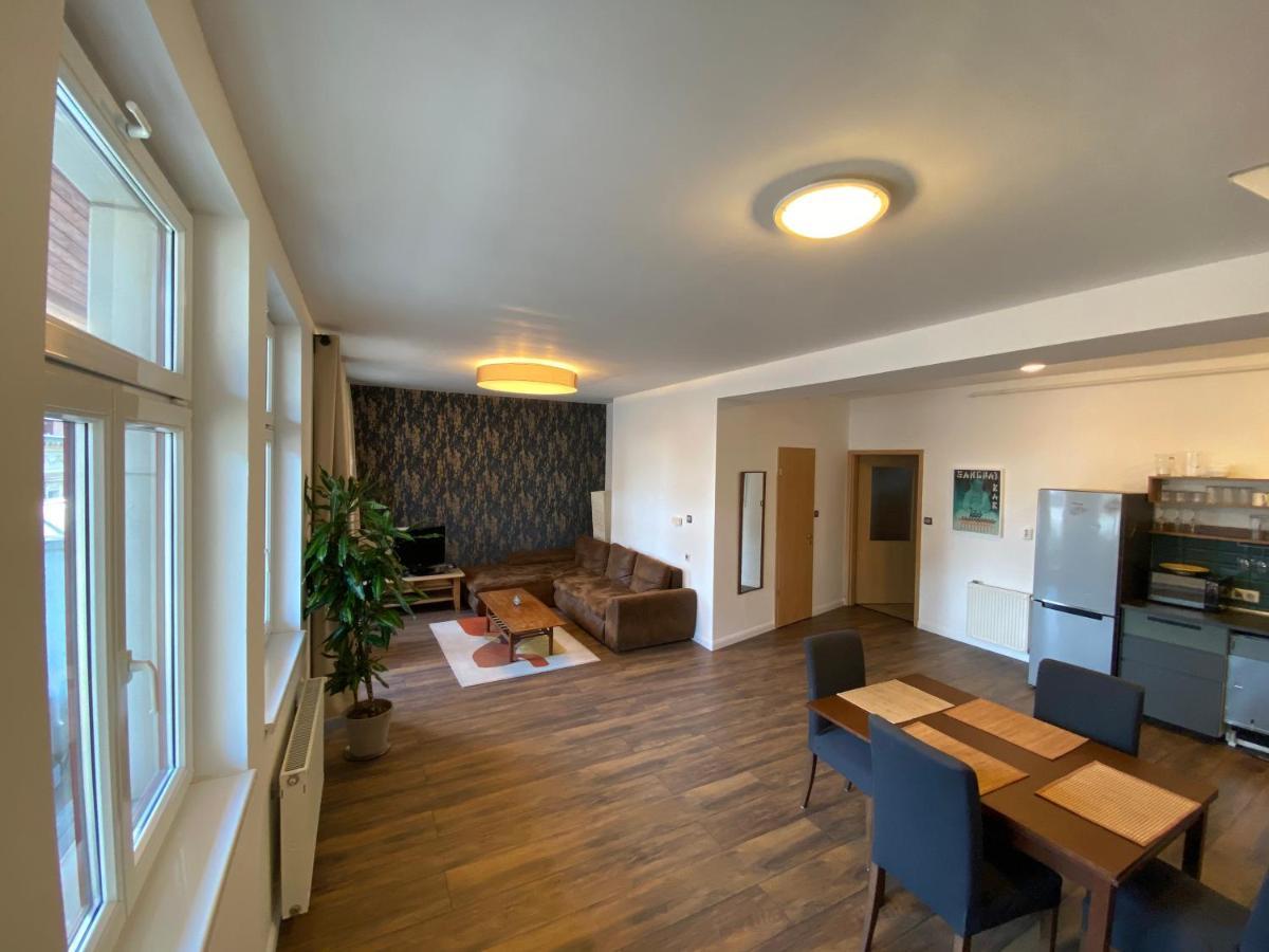 2 Bedroom 107 M2 Loft With Balcony Budapest Esterno foto